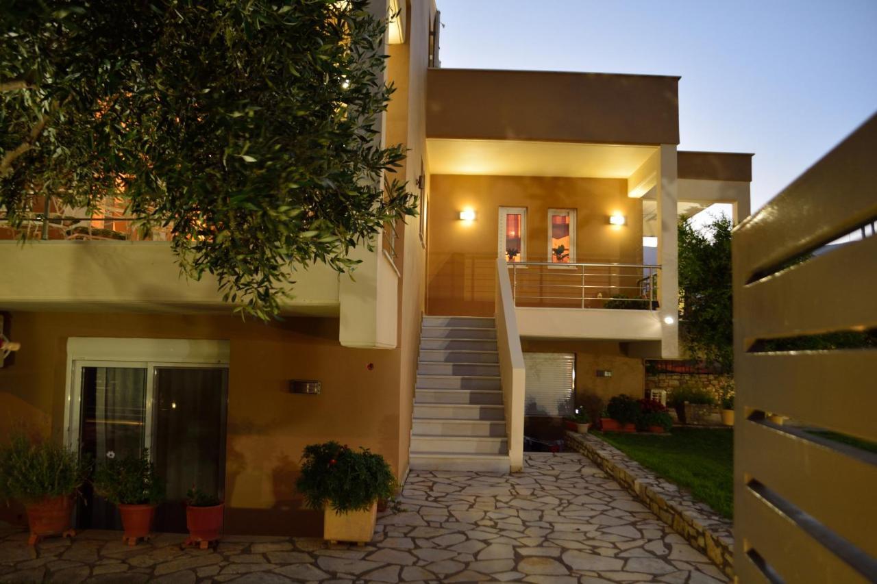 Fou'S Luxury Apartment Nafpaktos Zewnętrze zdjęcie